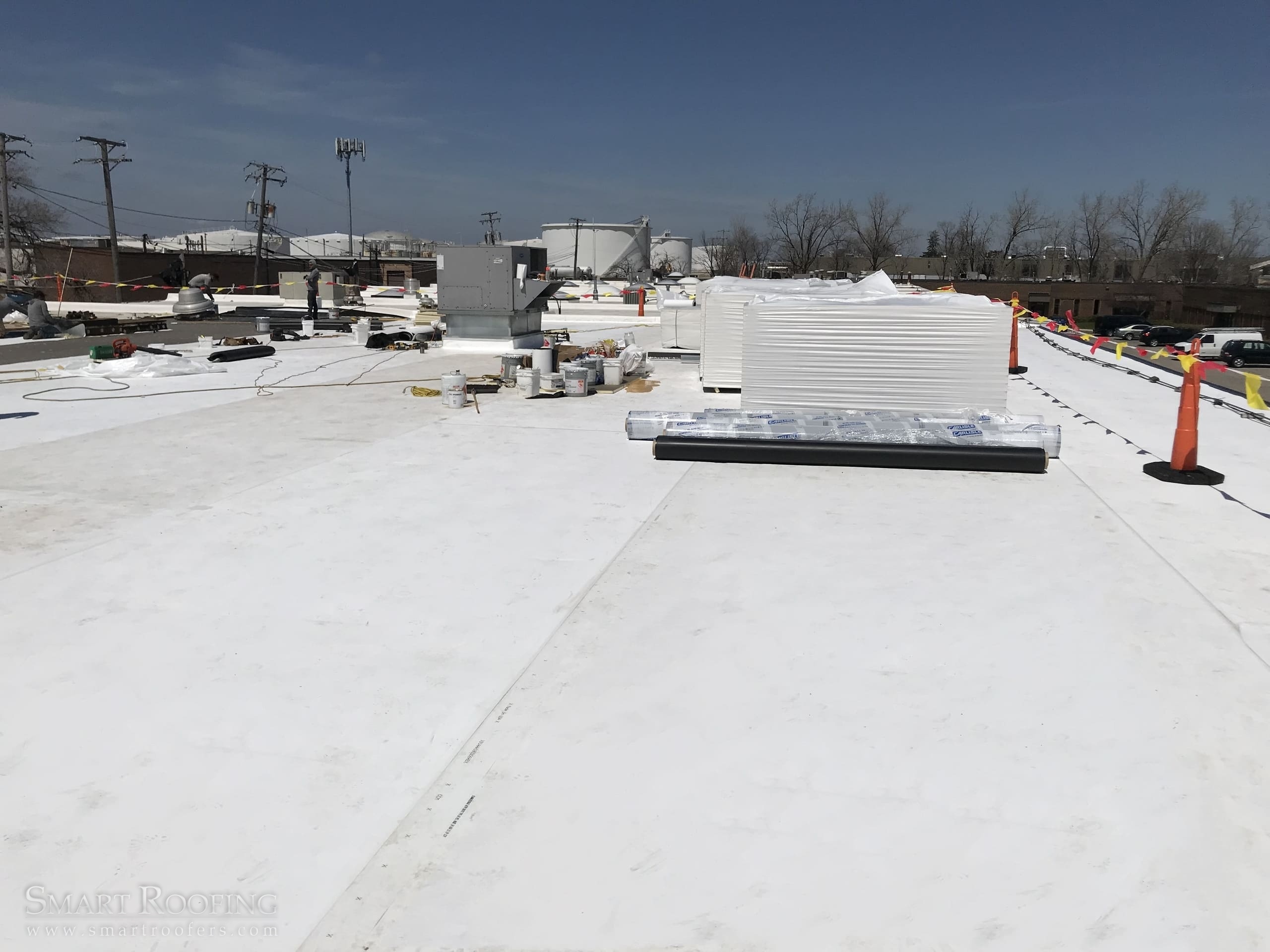 Flat roof installation